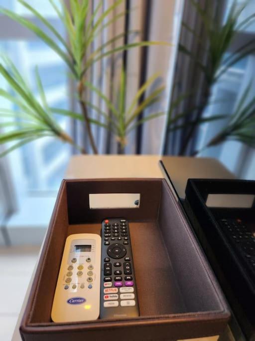 Luxestaysmnl Coastal Chic Netflx 380Mbps Pool Bgc Manila Kültér fotó