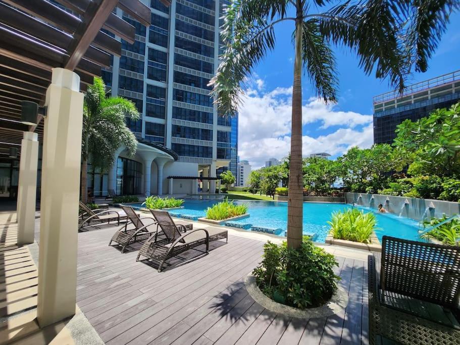 Luxestaysmnl Coastal Chic Netflx 380Mbps Pool Bgc Manila Kültér fotó